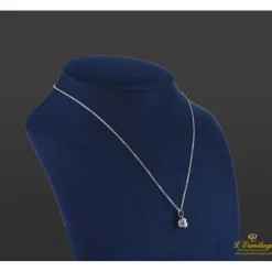 COLLARES Gargantilla solitario oro blanco.  44Cm largo.