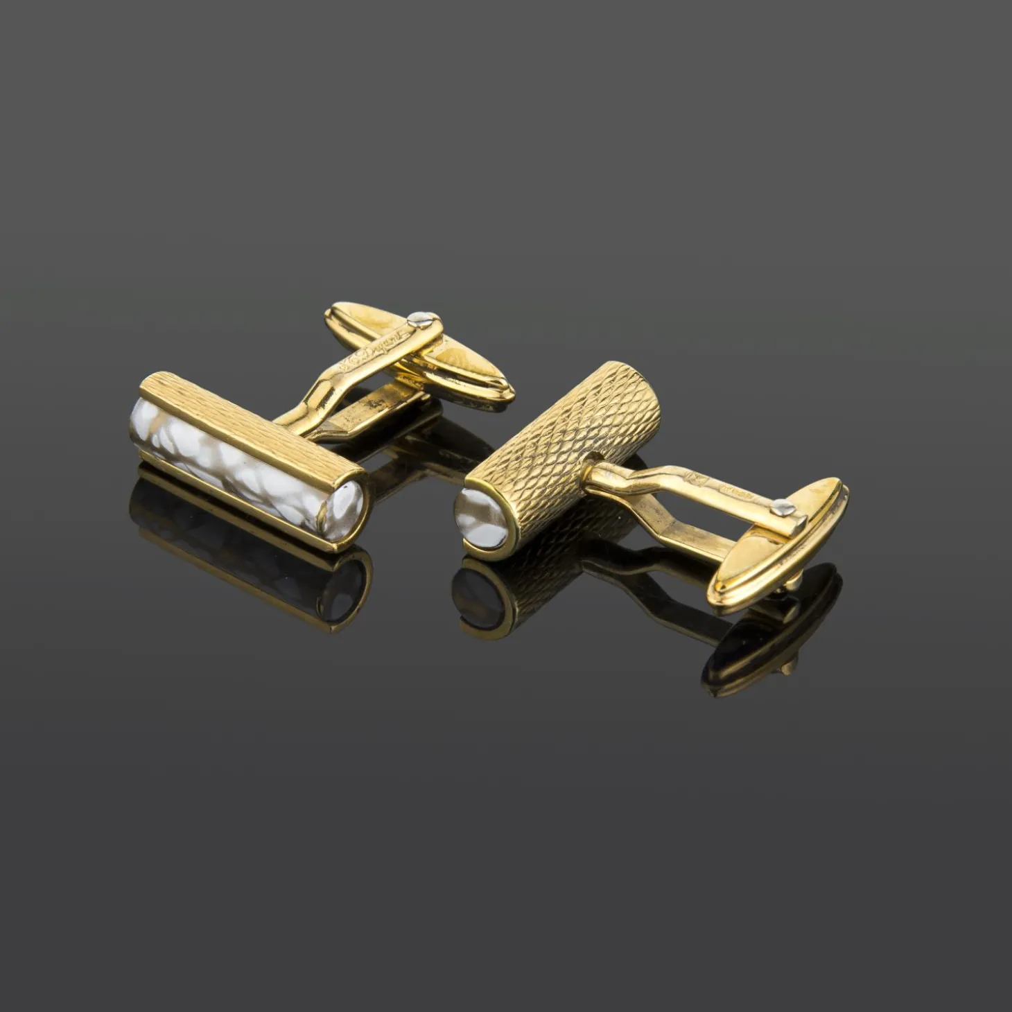 GEMELOS Gemelos firmados por dupont en oro amarillo.