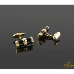 GEMELOS Juego de gemelos y pin en oro amarillo.