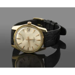 LONGINES Conquest automático oro amarillo.