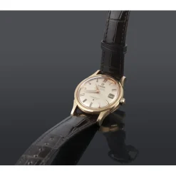 OMEGA Constellation calendar oro amarillo.
