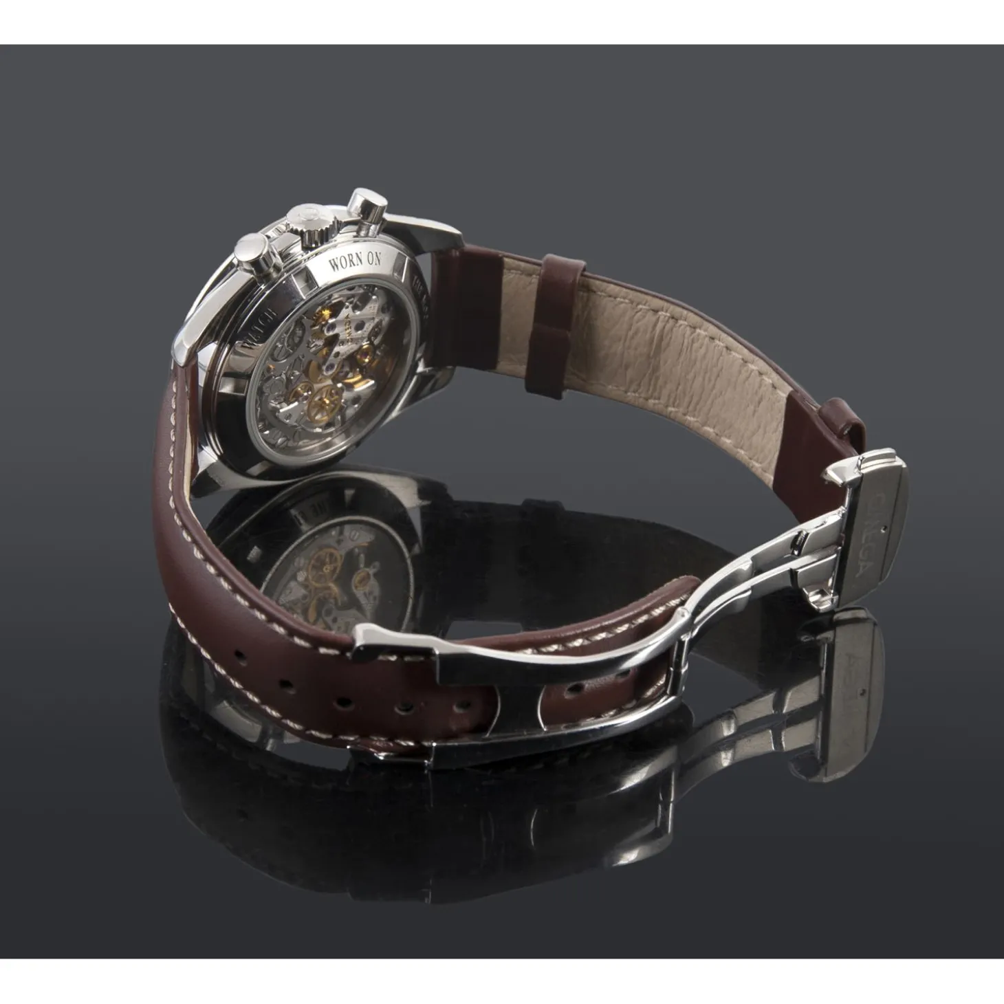 OMEGA Speedmaster professional moonwatch acero chocolate.