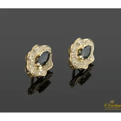 PENDIENTES Pendeintes en oro amarillo con zafiros y brillantes.