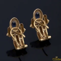 PENDIENTES Pendientes antiguos en oro amarillo con zafiros y diamantes.
