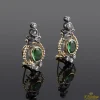 PENDIENTES Pendientes antiguos oro amarillo y plata con esmeraldas y diamantes.