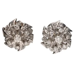 PENDIENTES Pendientes antiguos en oro blanco con diamantes.