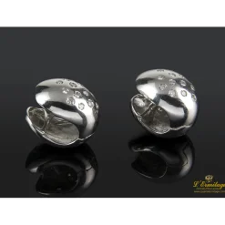 PENDIENTES Pendientes bombe realizados en oro blanco con brillantes.