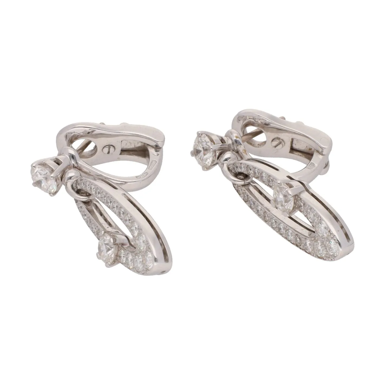 PENDIENTES Pendientes bulgari colección elisa en oro blanco y brillantes.