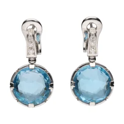 PENDIENTES Pendientes bulgari en oro blanco con topacios y brillantes.