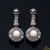 PENDIENTES Pendientes colgantes antiguos en oro amarillo y oro blanco con diamantes.