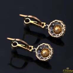 PENDIENTES Pendientes colgantes antiguos en oro amarillo y oro blanco con diamantes.