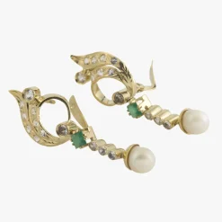 PENDIENTES Pendientes colgantes oro amarillo, perlas, esmeraldas y circonitas.