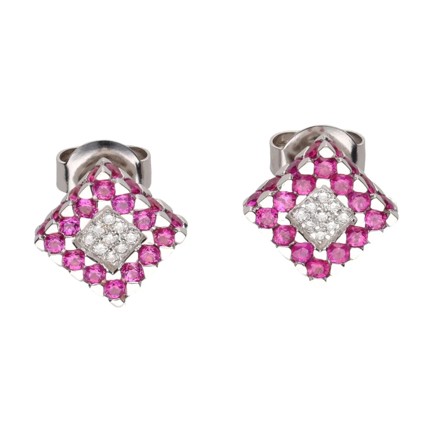 PENDIENTES Pendientes cuadrados en oro blanco con rubíes y brillantes.