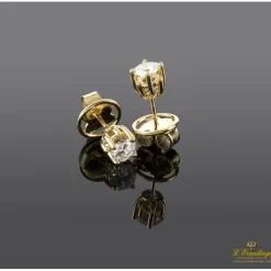 PENDIENTES Pendientes dormilonas en oro amarillo con brillantes