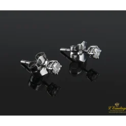 PENDIENTES Pendientes dormilonas oro blanco y diamantes.
