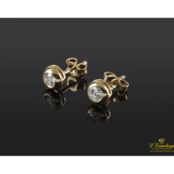 PENDIENTES Pendientes dormilonas oro amarillo y diamantes.