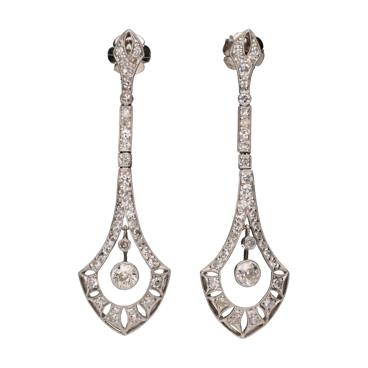 PENDIENTES Pendientes en oro blanco y diamantes.