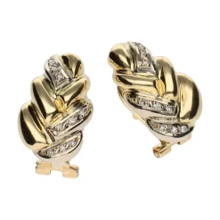 PENDIENTES Pendientes en oro amarillo con brillantes. Cierre omega.