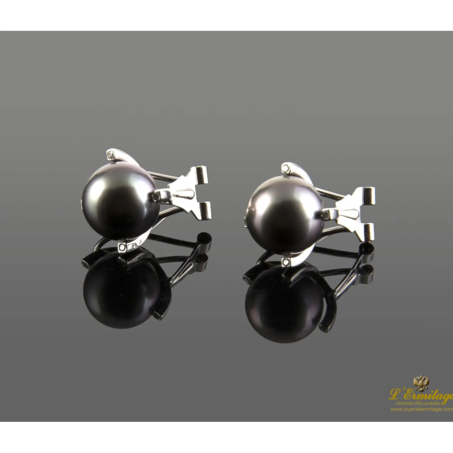 PENDIENTES Pendientes en oro blanco con perlas tahiti y brillantes