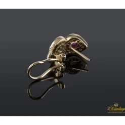PENDIENTES Pendientes en oro amarillo con rubíes, zafiros y brillantes