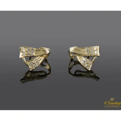 PENDIENTES Pendientes en oro amarillo con brillantes.