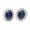 PENDIENTES Pendientes en oro blanco con zafiros y orla de brillantes.