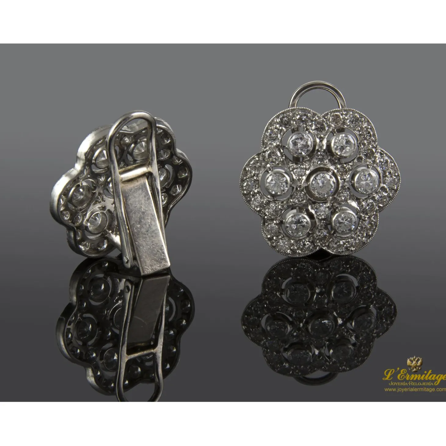 PENDIENTES Pendientes en oro blanco con brillantes