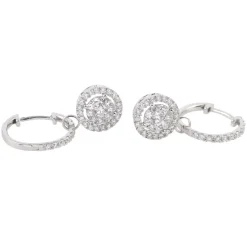 PENDIENTES Pendientes en oro blanco y brillantes.