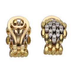PENDIENTES Pendientes en oro amarillo y brillantes.