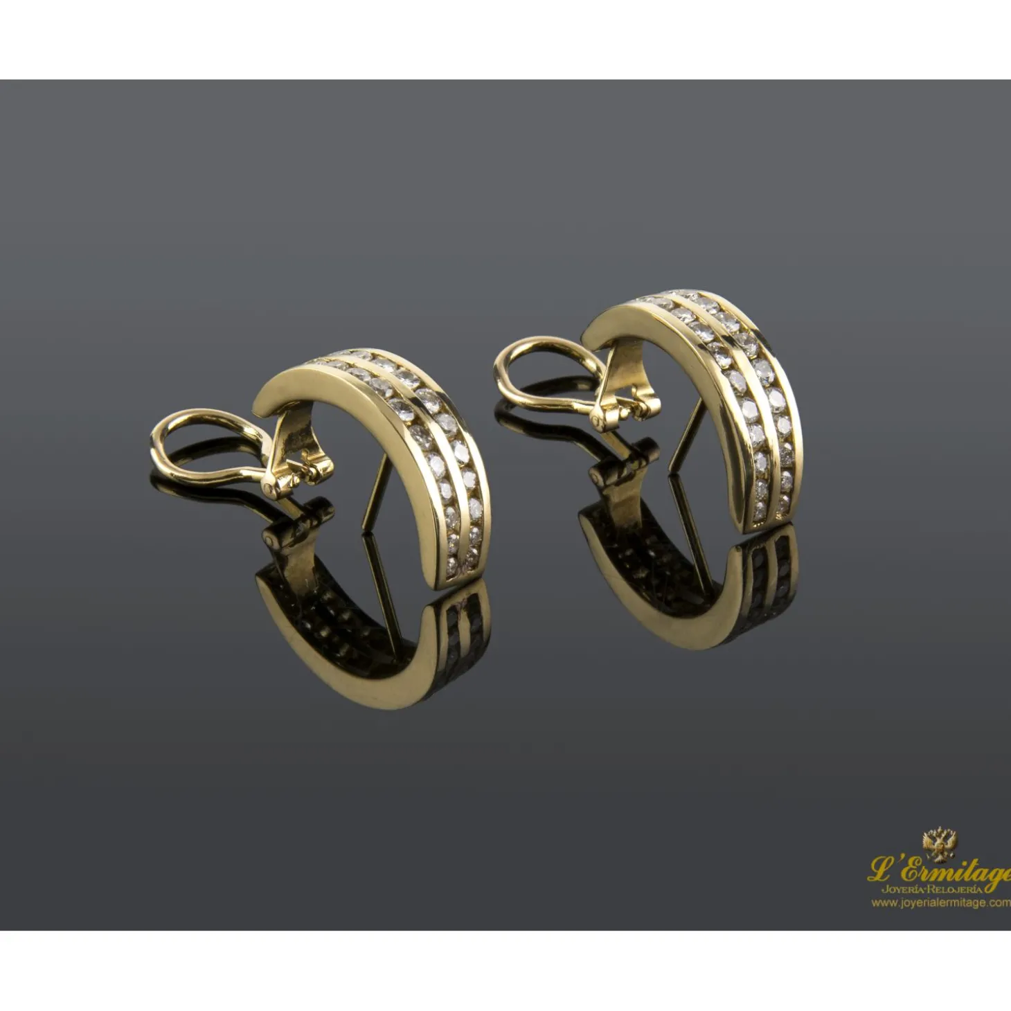 PENDIENTES Pendientes en oro amarillo y brillantes