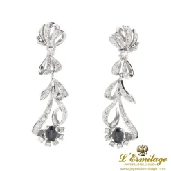 PENDIENTES Pendientes largos en oro blanco con zafiros y diamantes
