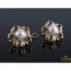 PENDIENTES Pendientes oro amarillo media perla y rubíes.