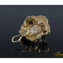 PENDIENTES Pendientes oro amarillo media perla y rubíes.