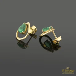PENDIENTES Pendientes oro amarillo y esmeraldas.