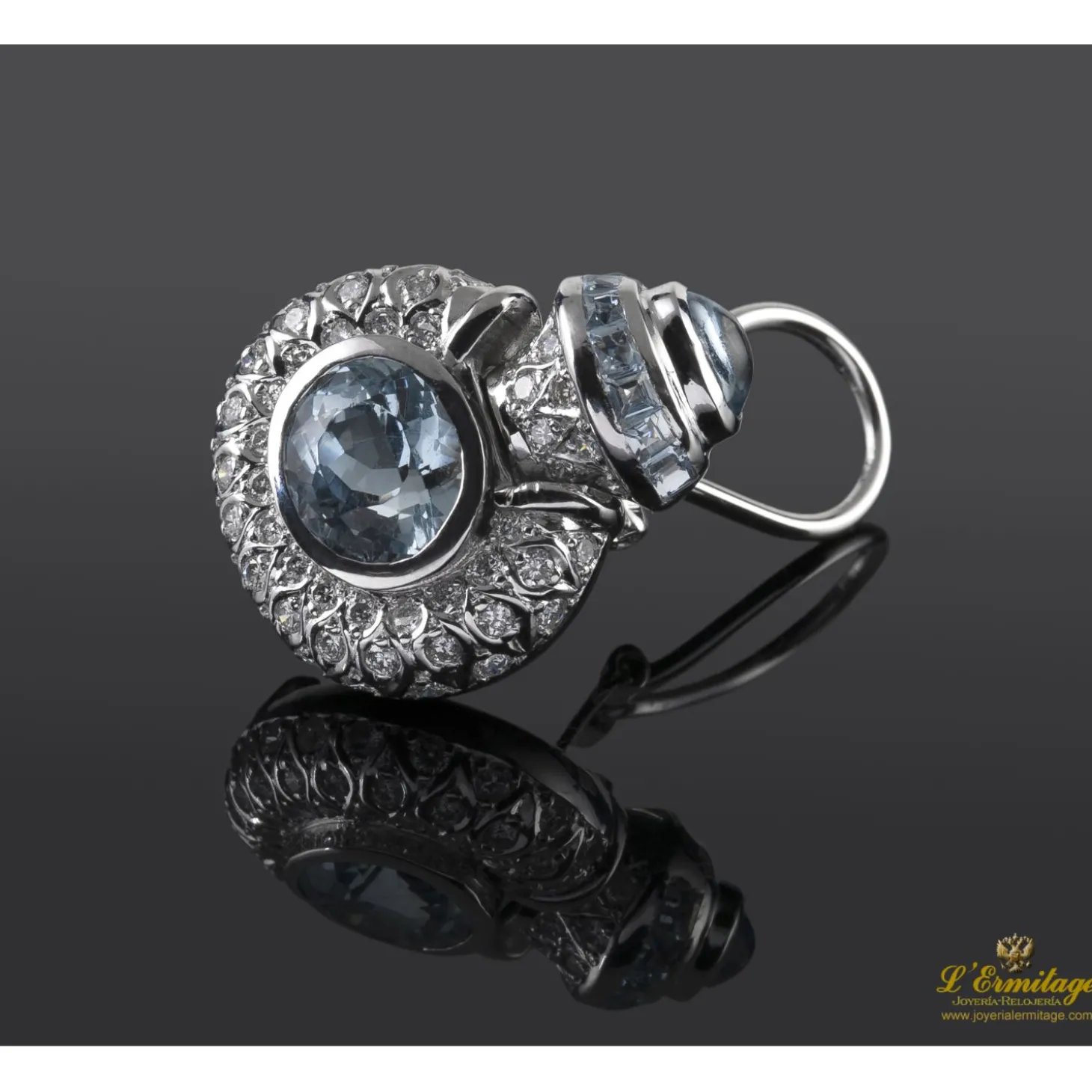 PENDIENTES Pendientes oro blanco aguamarinas y diamantes.