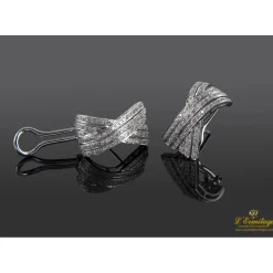 PENDIENTES Pendientes oro blanco y pavé de diamantes.