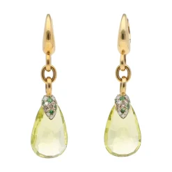 PENDIENTES Pendientes pomellato en oro amarillo con citrino, esmerladas y brillantes.