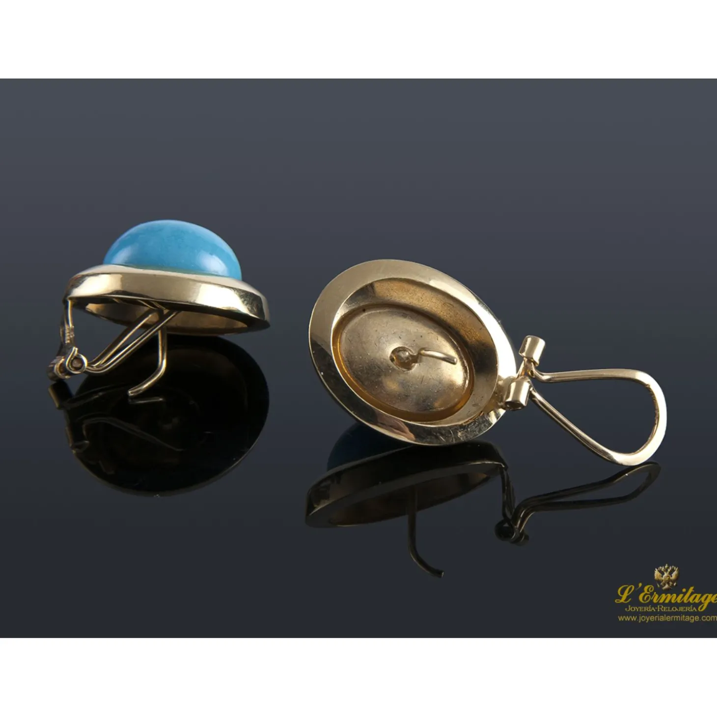 PENDIENTES Pendientes realizados en oro amarillo y turquesas.