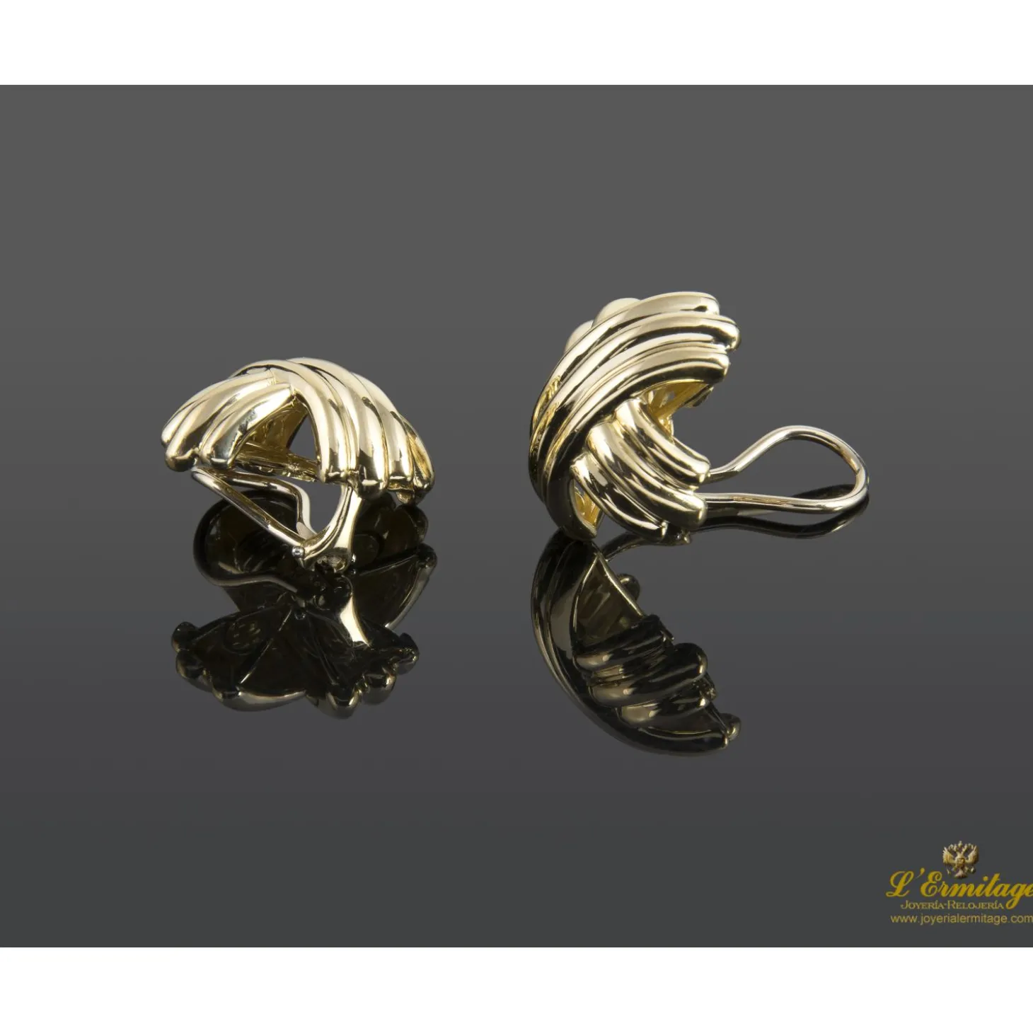 PENDIENTES Pendientes tiffany & co realizados en oro amarillo.