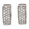 PENDIENTES Pendientes tipo argollas con cuajado de brillantes.