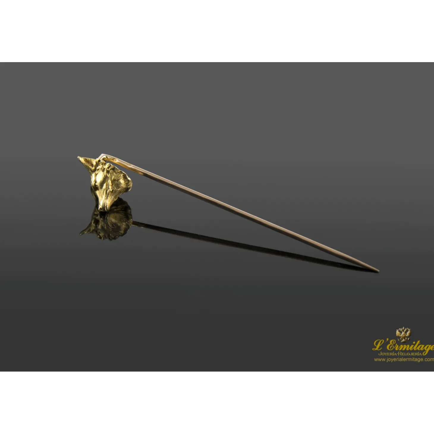 PISACORBATAS Alfiler de corbata realizado en oro amarillo.