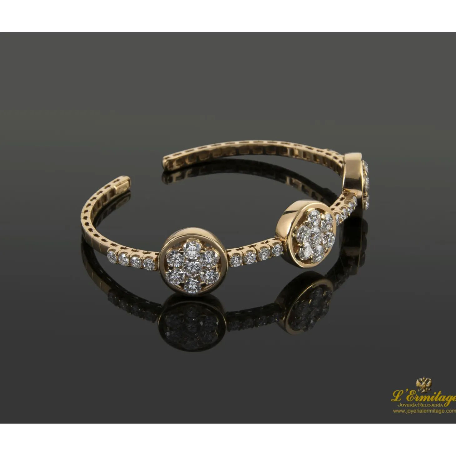 PULSERAS Pulsera abierta oro rosa y diamantes.
