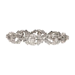 PULSERAS Pulsera antigua en platino y diamantes naturales.