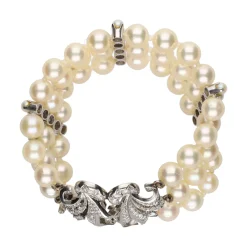 PULSERAS Pulsera de perlas con oro blanco y diamantes.