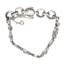PULSERAS Pulsera en oro blanco con diamantes naturales.