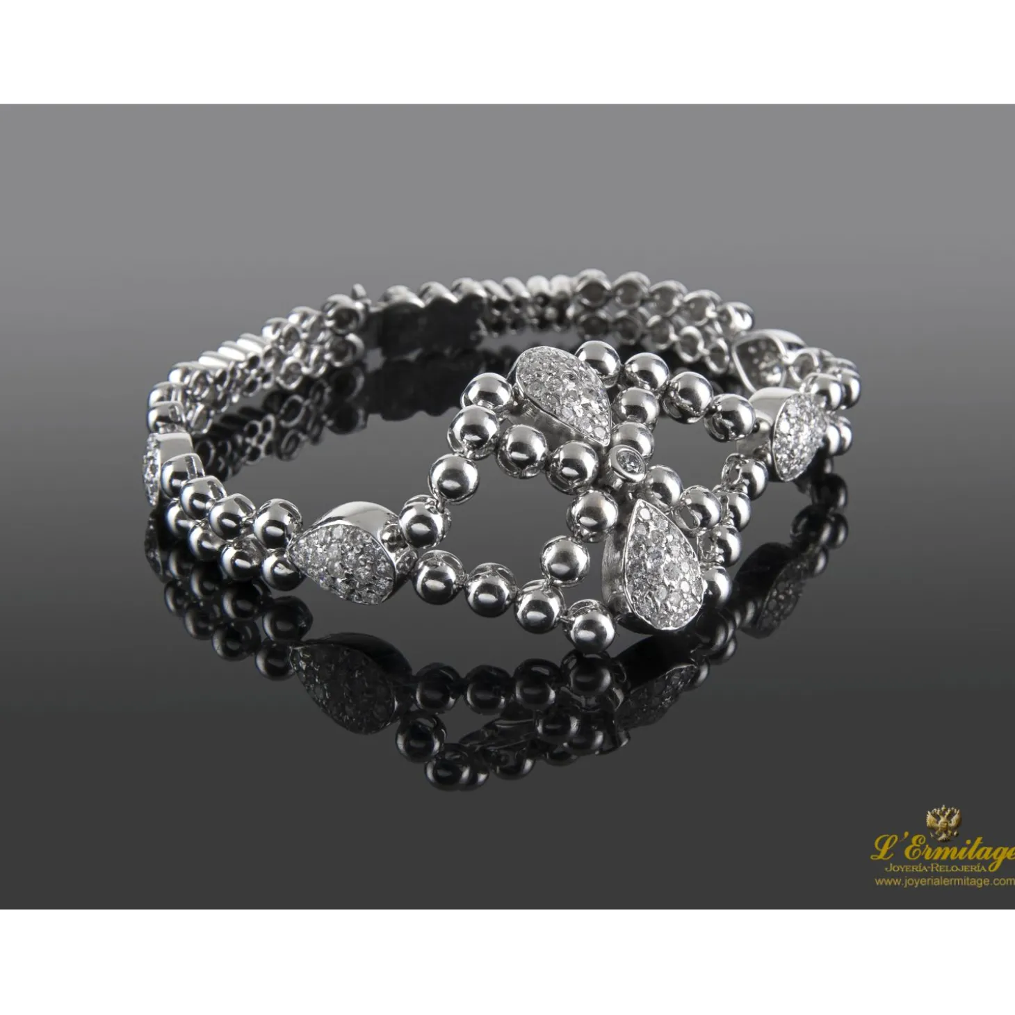 PULSERAS Pulsera oro blanco y diamantes.