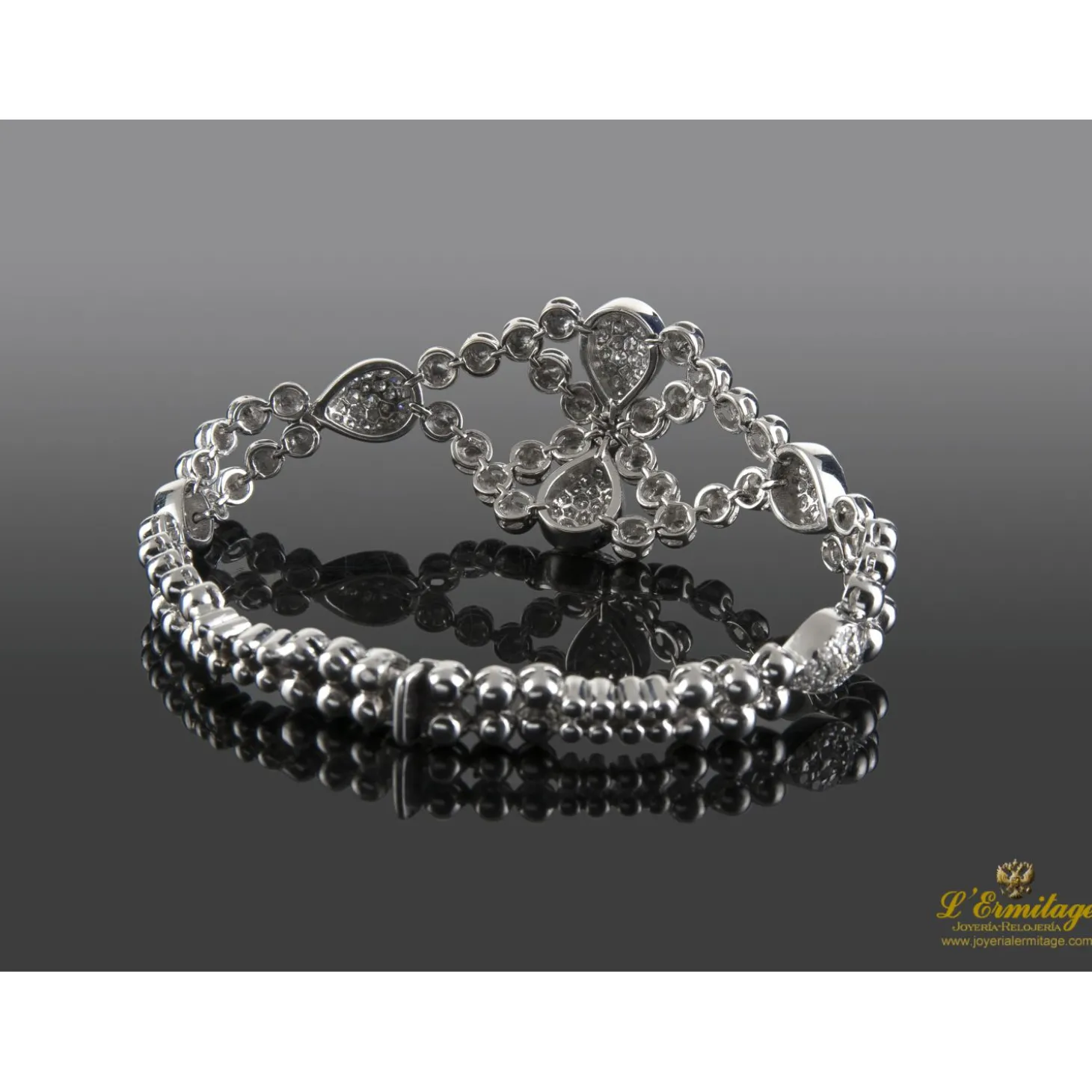 PULSERAS Pulsera oro blanco y diamantes.