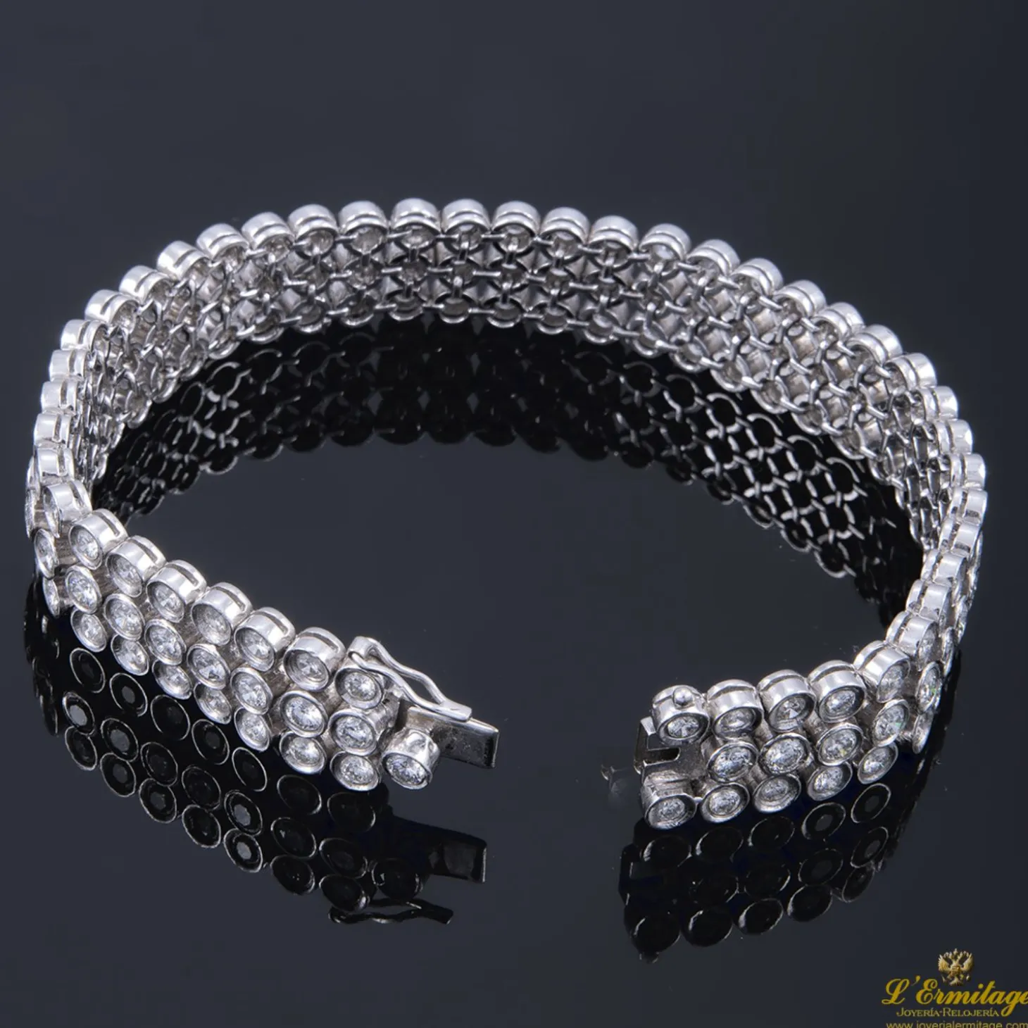 PULSERAS Pulsera oro blanco y diamantes.