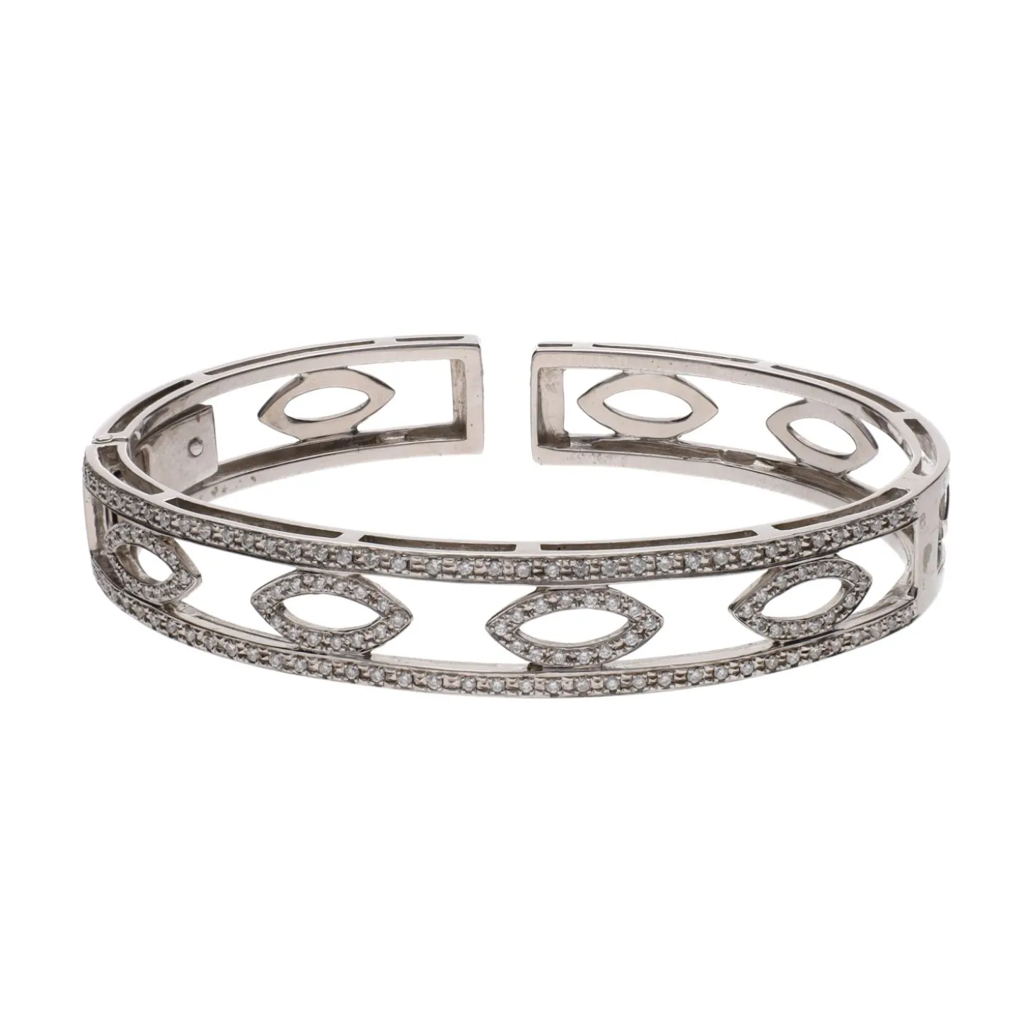 PULSERAS Pulsera rígida en oro blanco con brillantes.