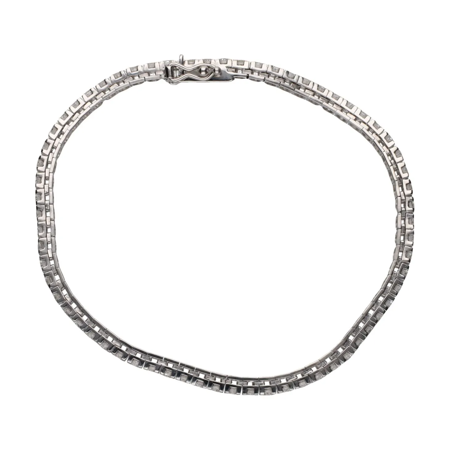 PULSERAS Pulsera riviere en oro blanco con brillantes.